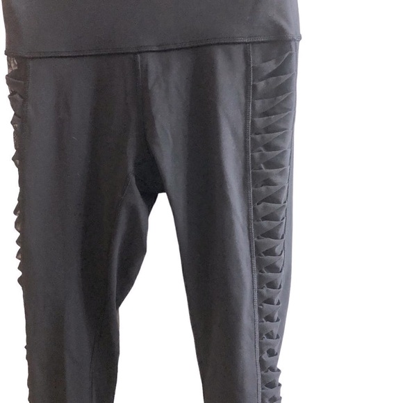 Lululemon Sunshine Salutation Black Crop Legging Mesh Sides Gym Yoga - Picture 5 of 7